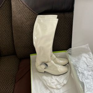 White sam Edelman boots size 7 used only a couple times.